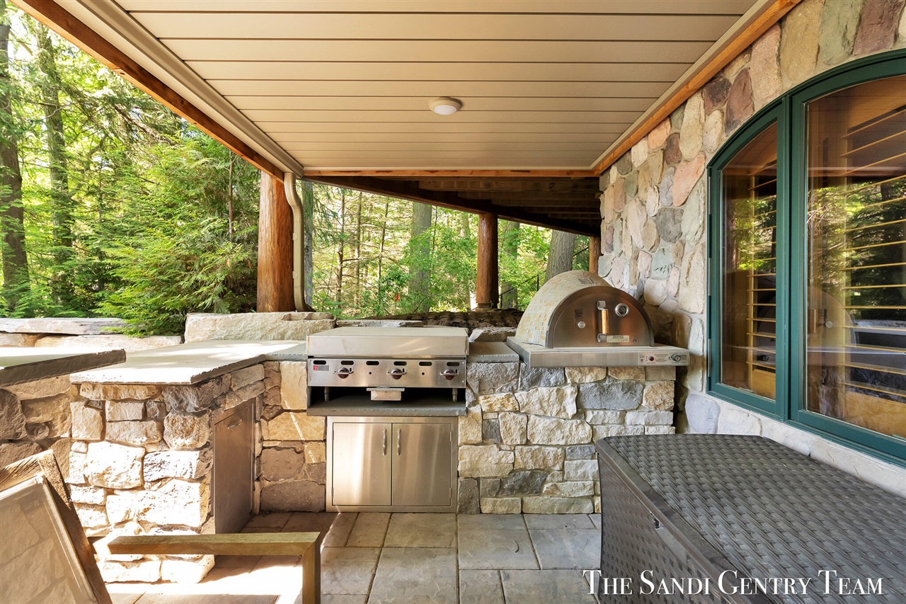 main property photo 87