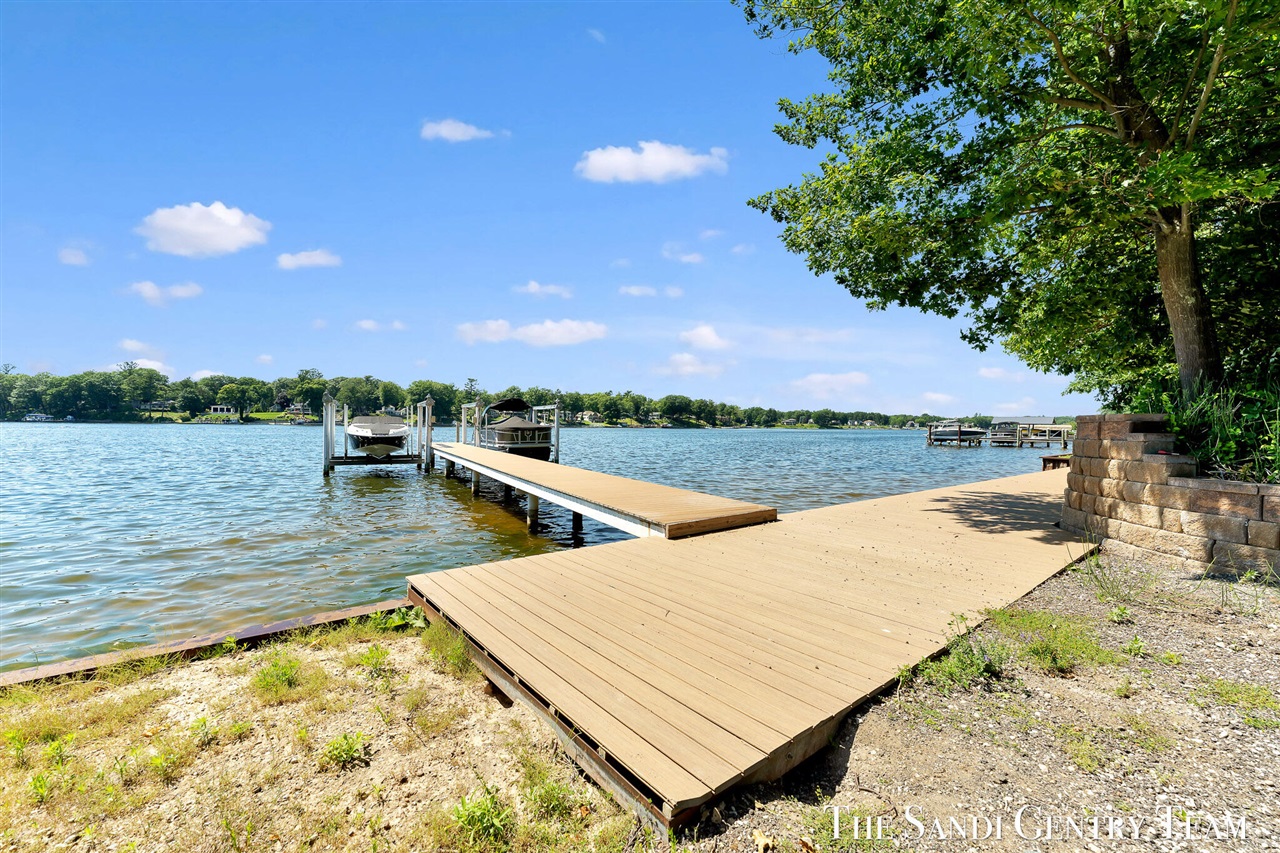 main property photo 98
