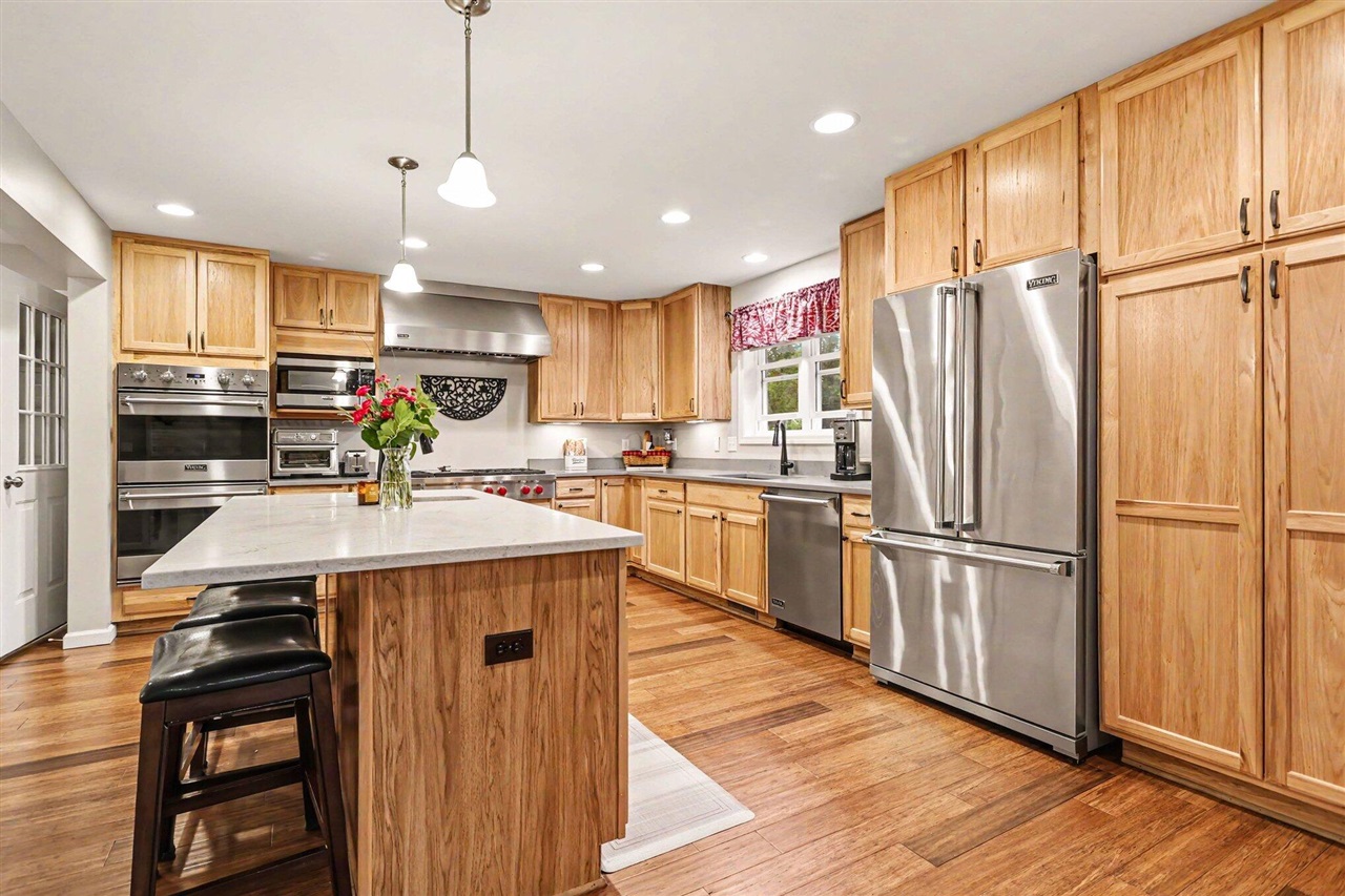 property viewer photo 12