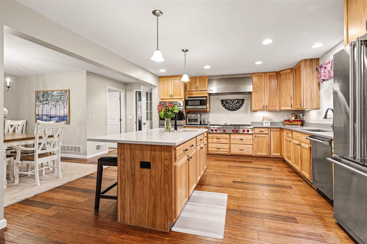 property viewer photo 13