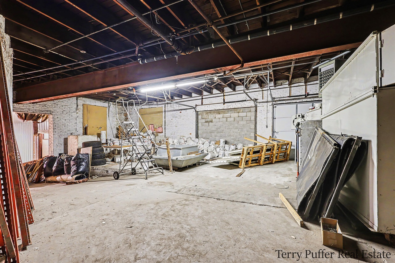 main property photo 8