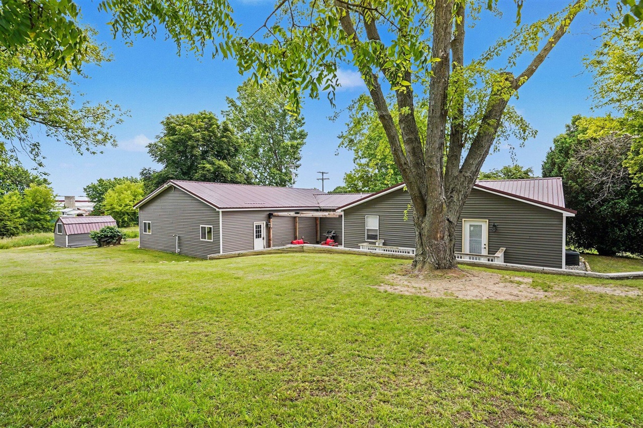 main property photo 25