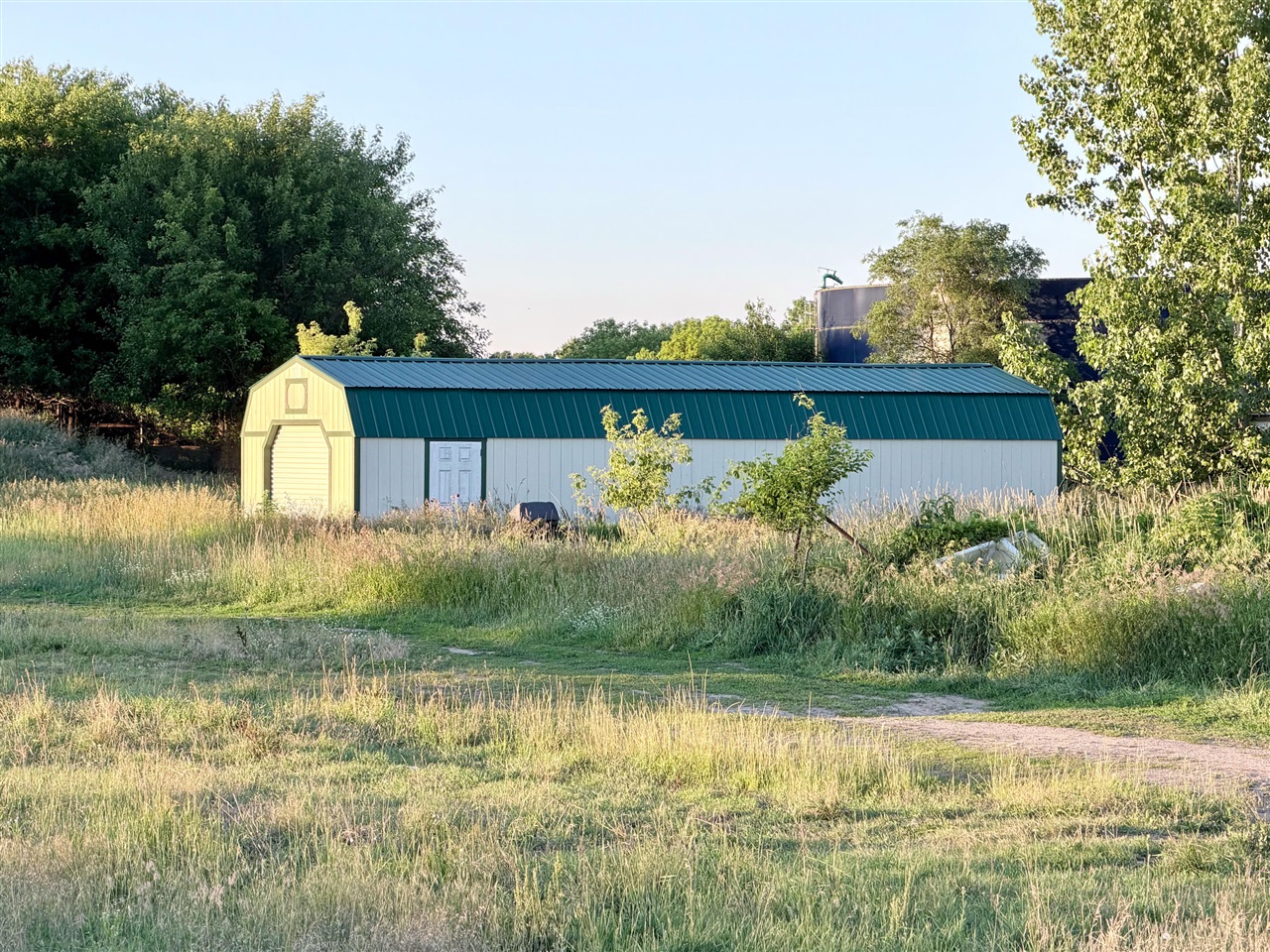 main property photo 47