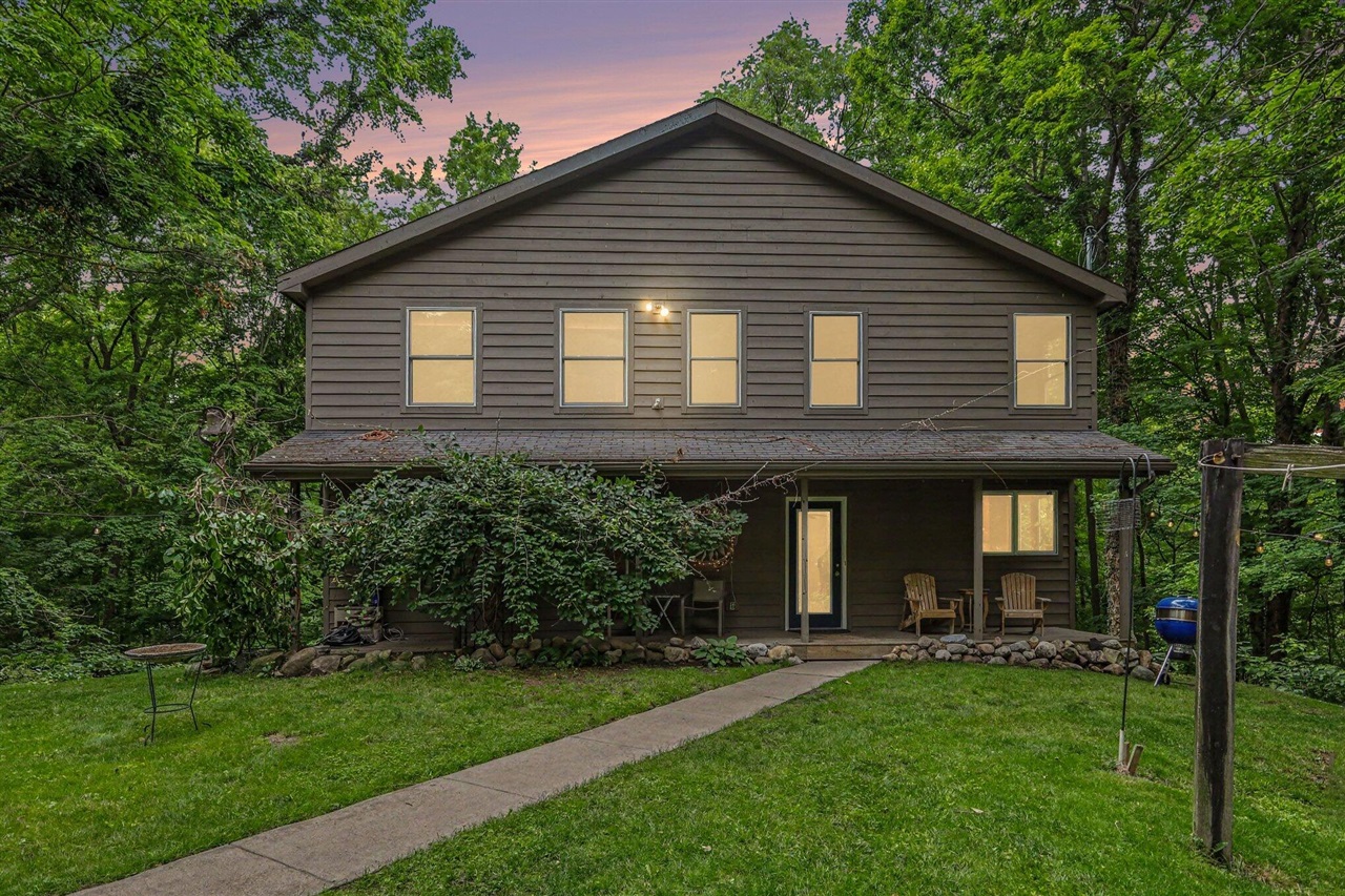 main property photo 4