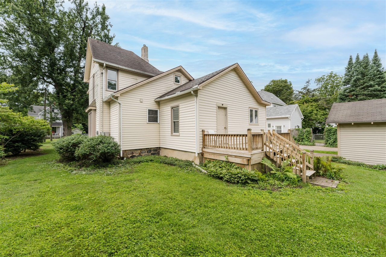 main property photo 39