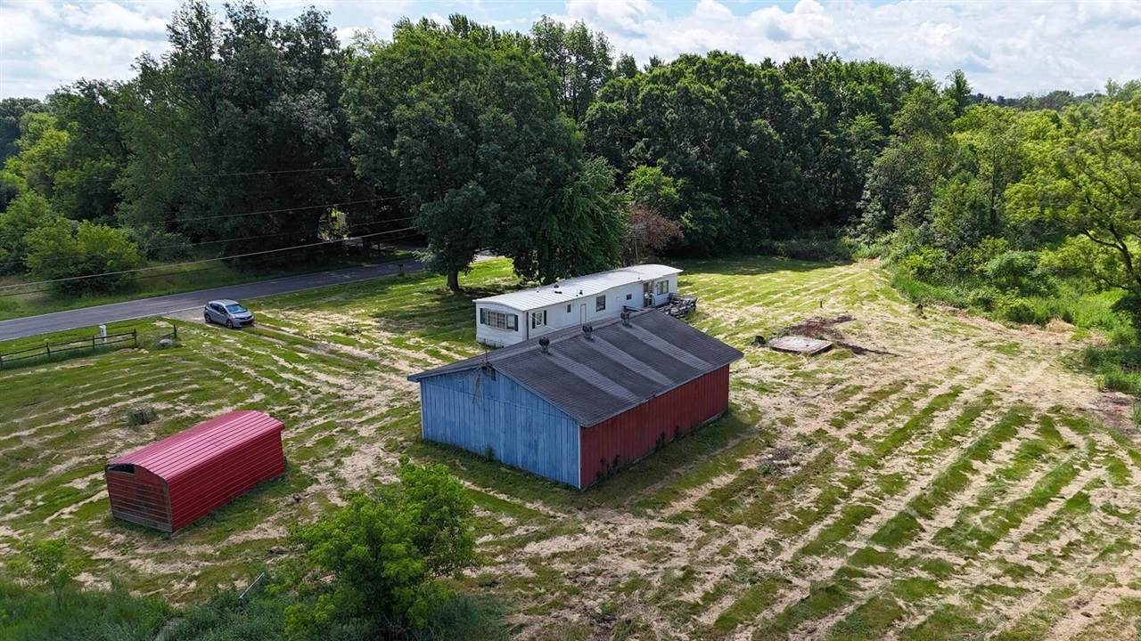 main property photo 3