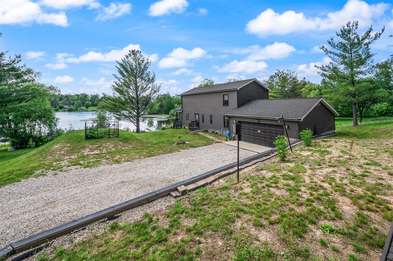 main property photo 54