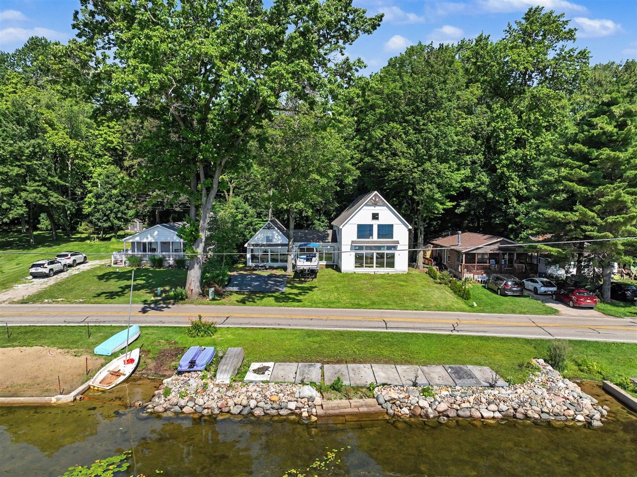 main property photo 3