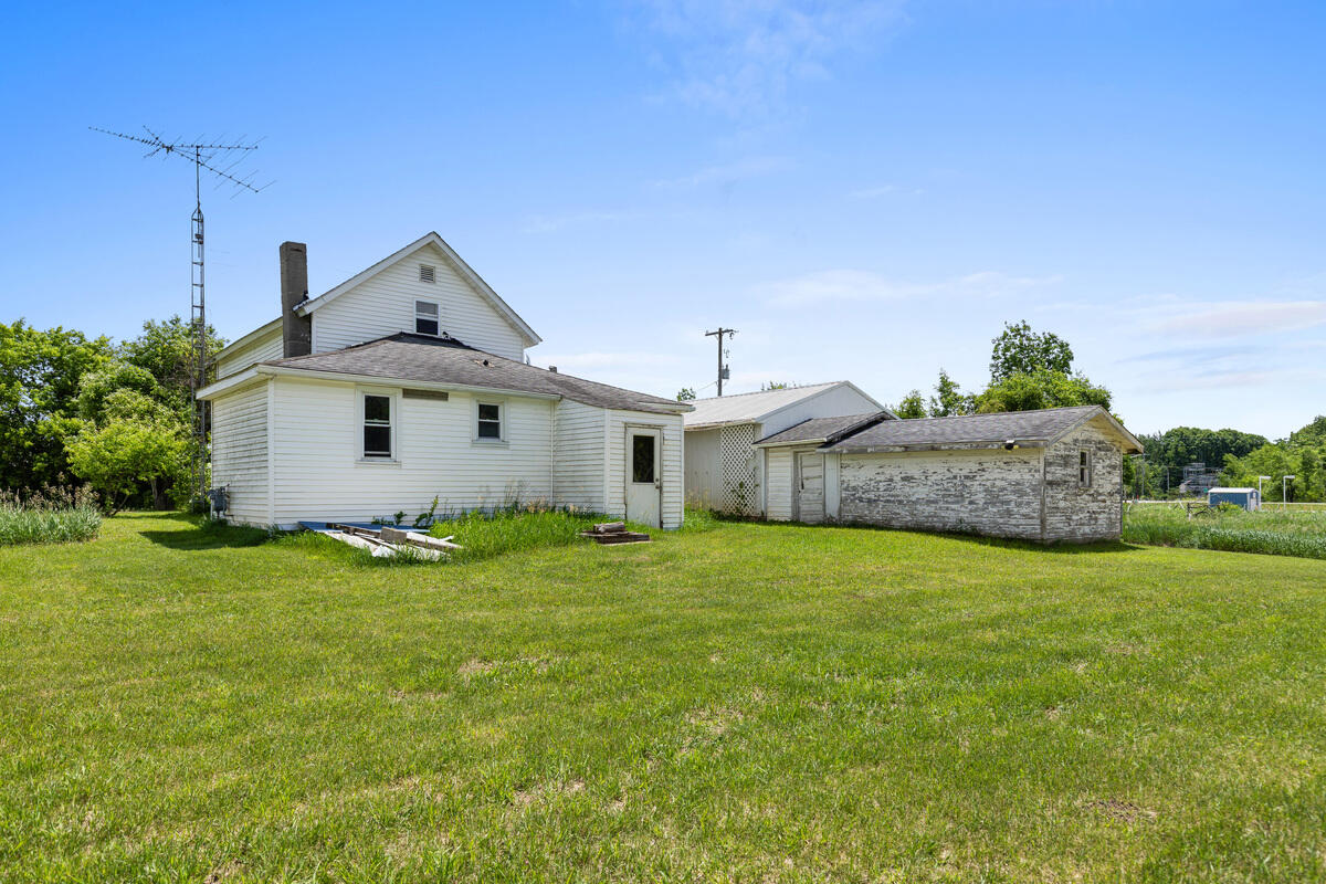 main property photo 18