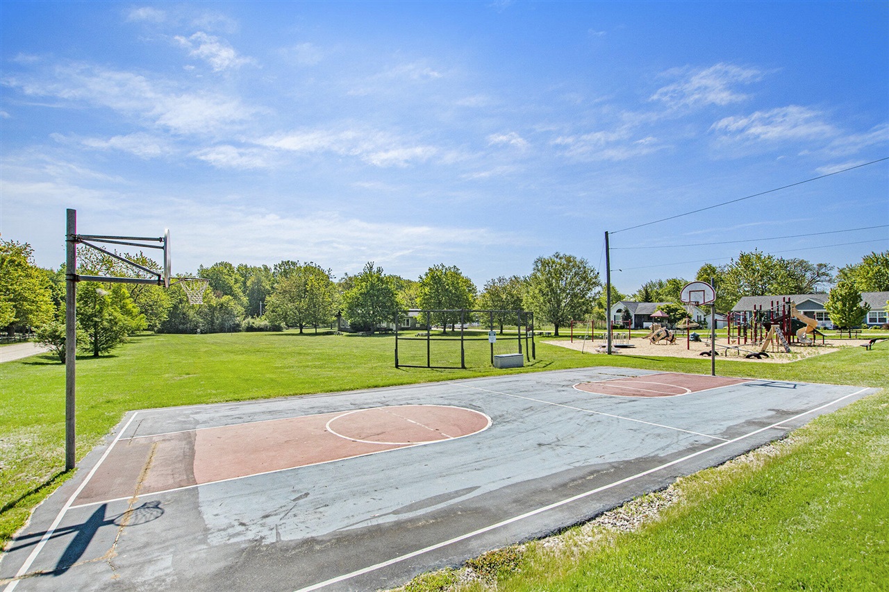 main property photo 7
