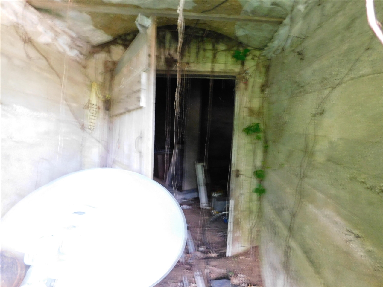 main property photo 8