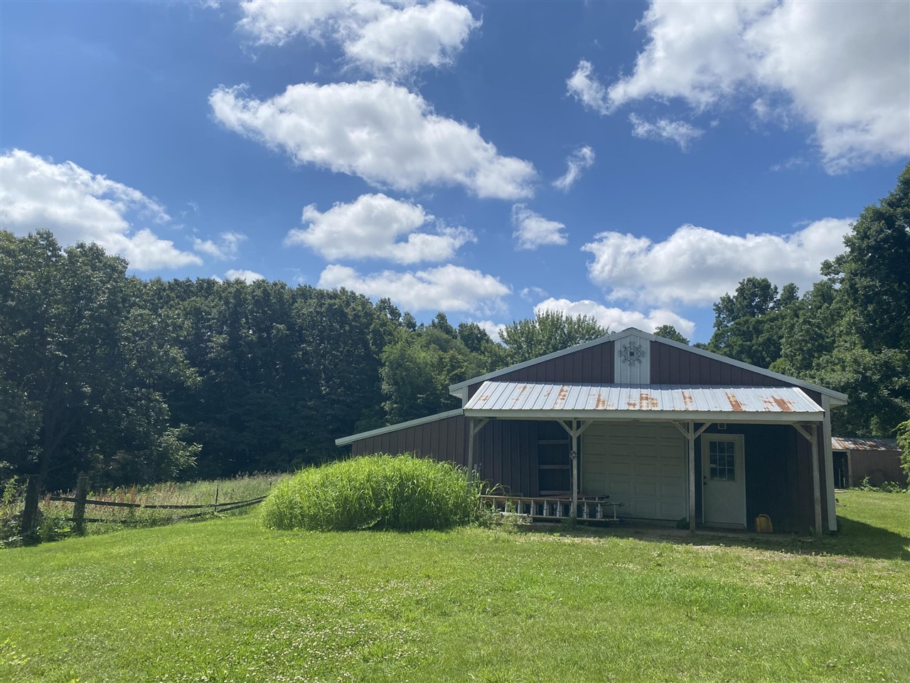 main property photo 16