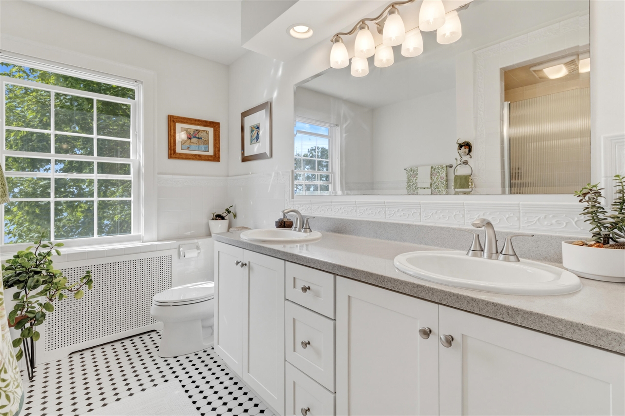 main property photo 58