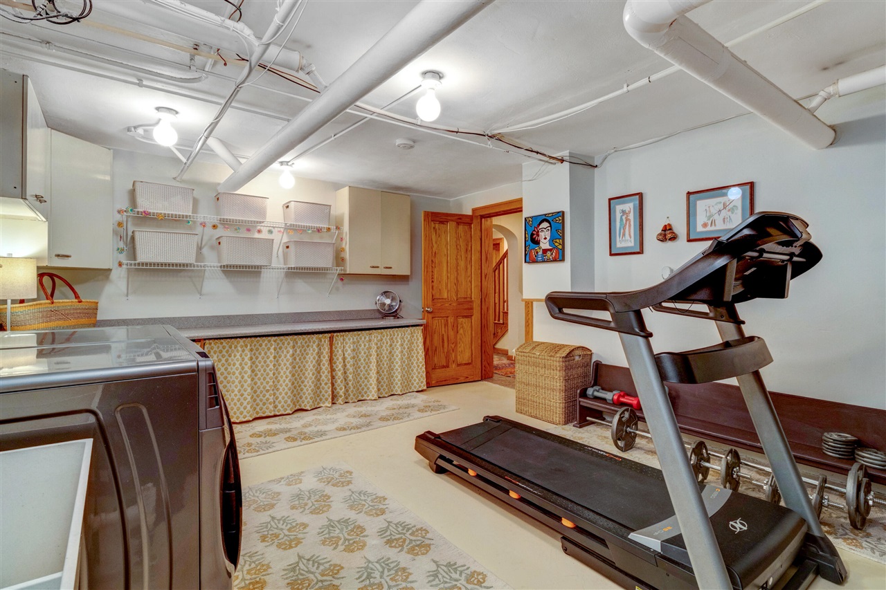main property photo 75