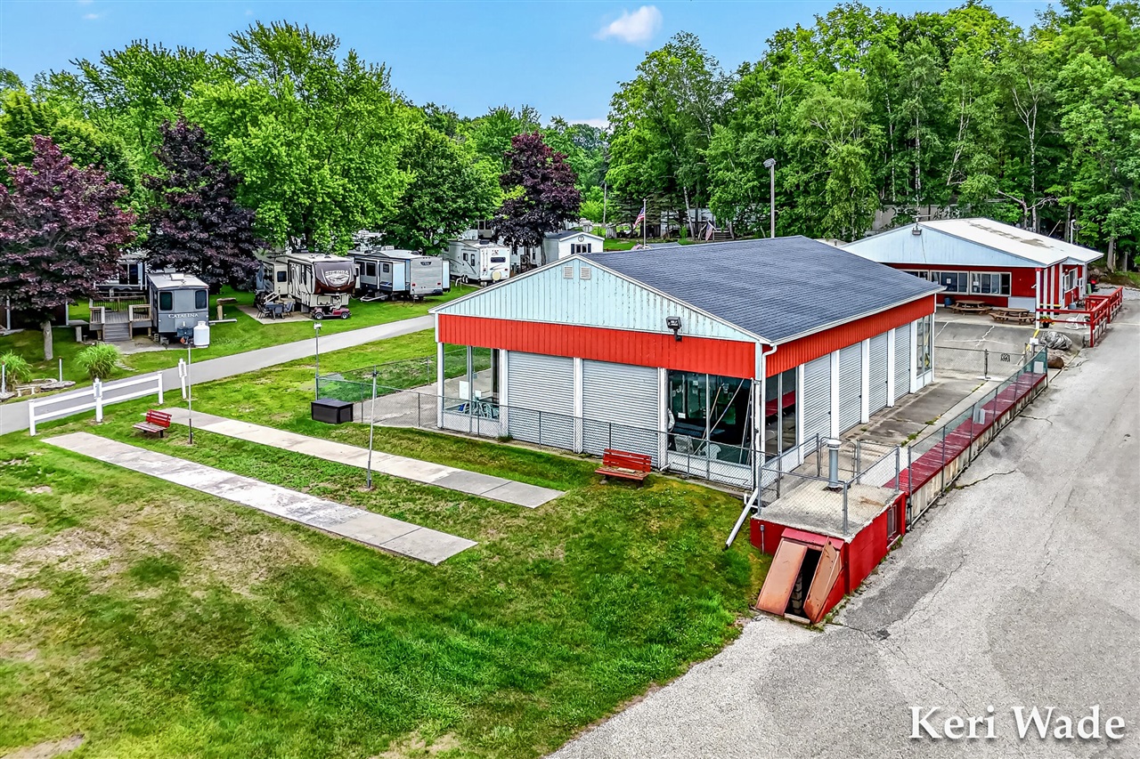 main property photo 33