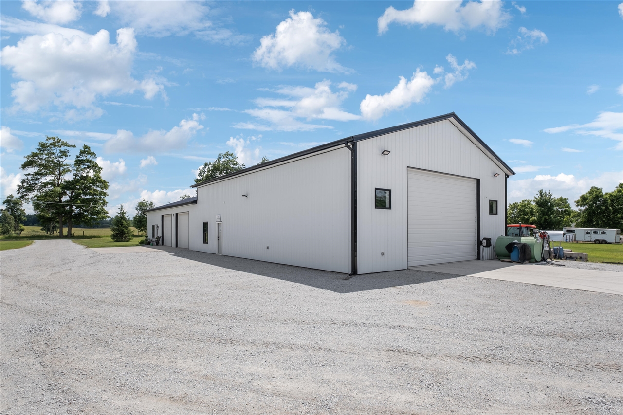 main property photo 44