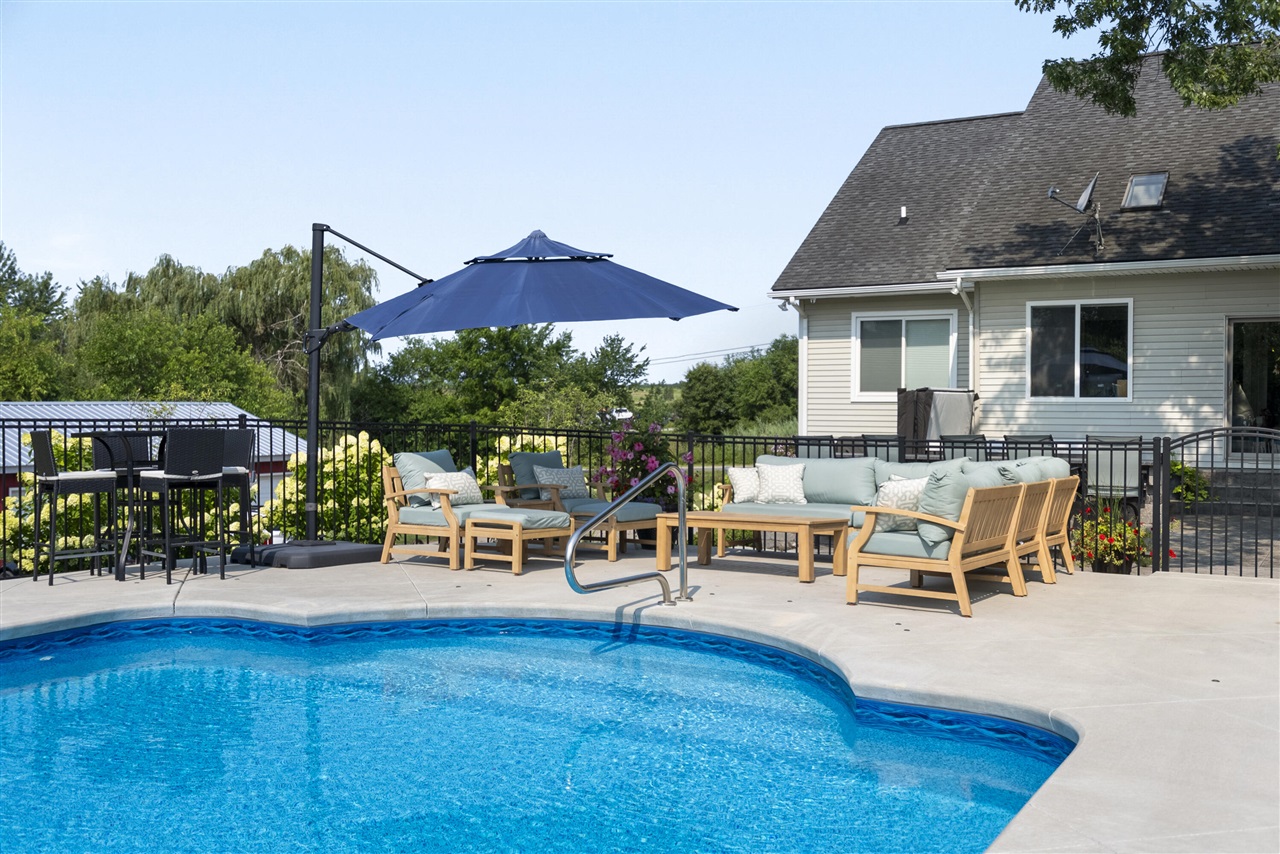 main property photo 59