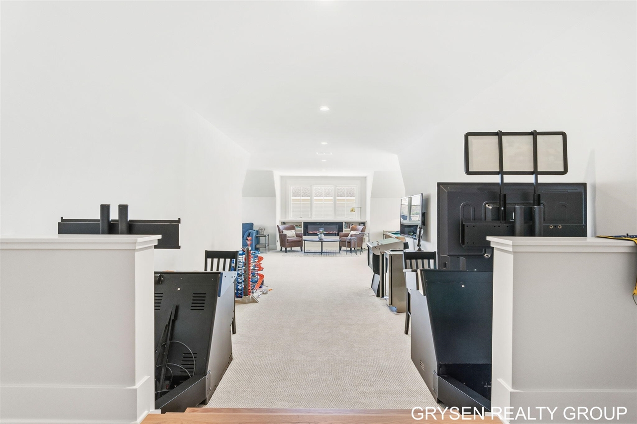 main property photo 63