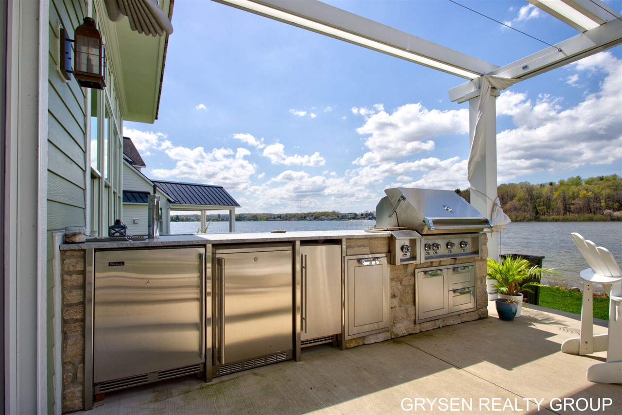 main property photo 70