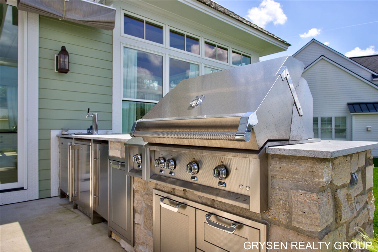 main property photo 71