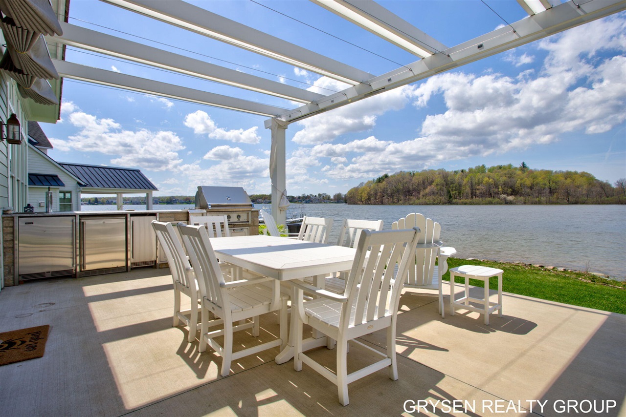 main property photo 73