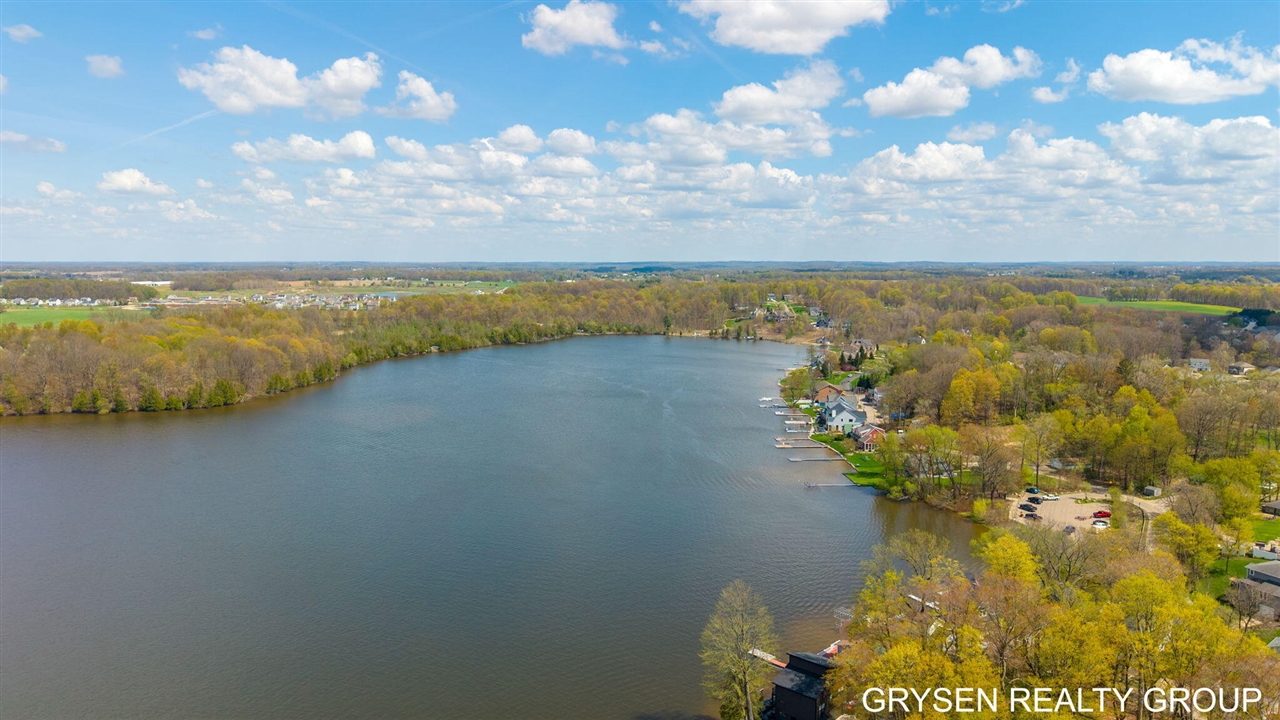 main property photo 78