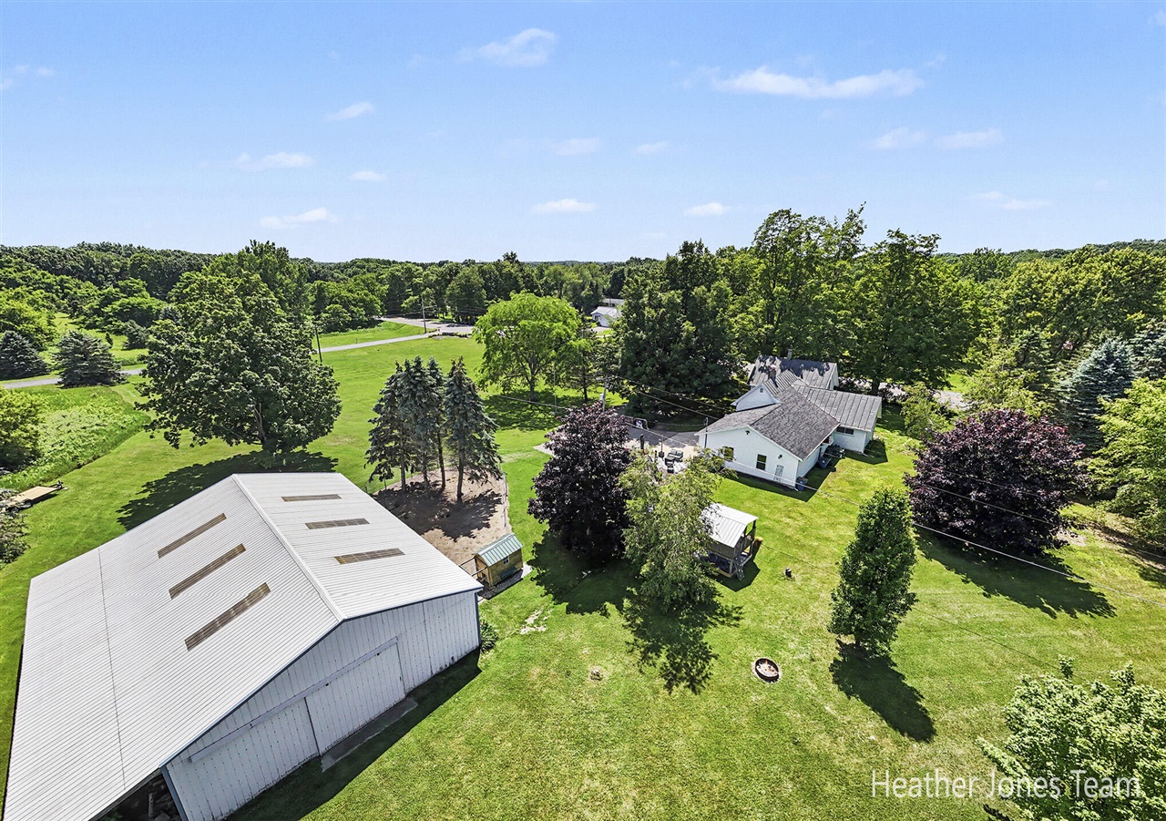 main property photo 37