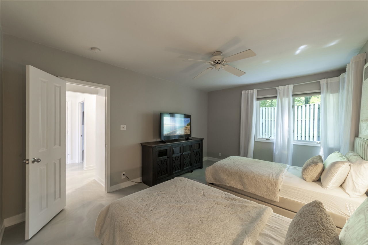 main property photo 58