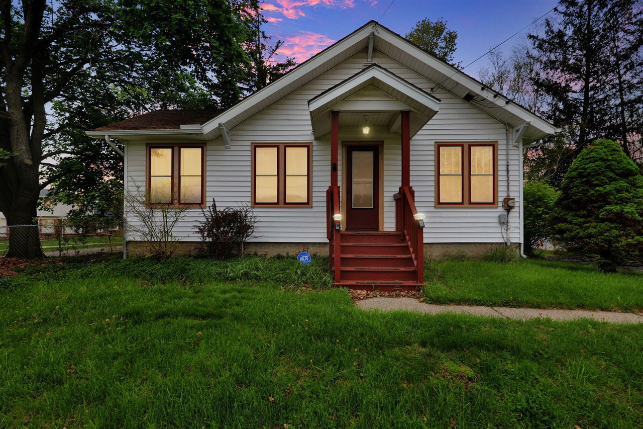 main property photo 23