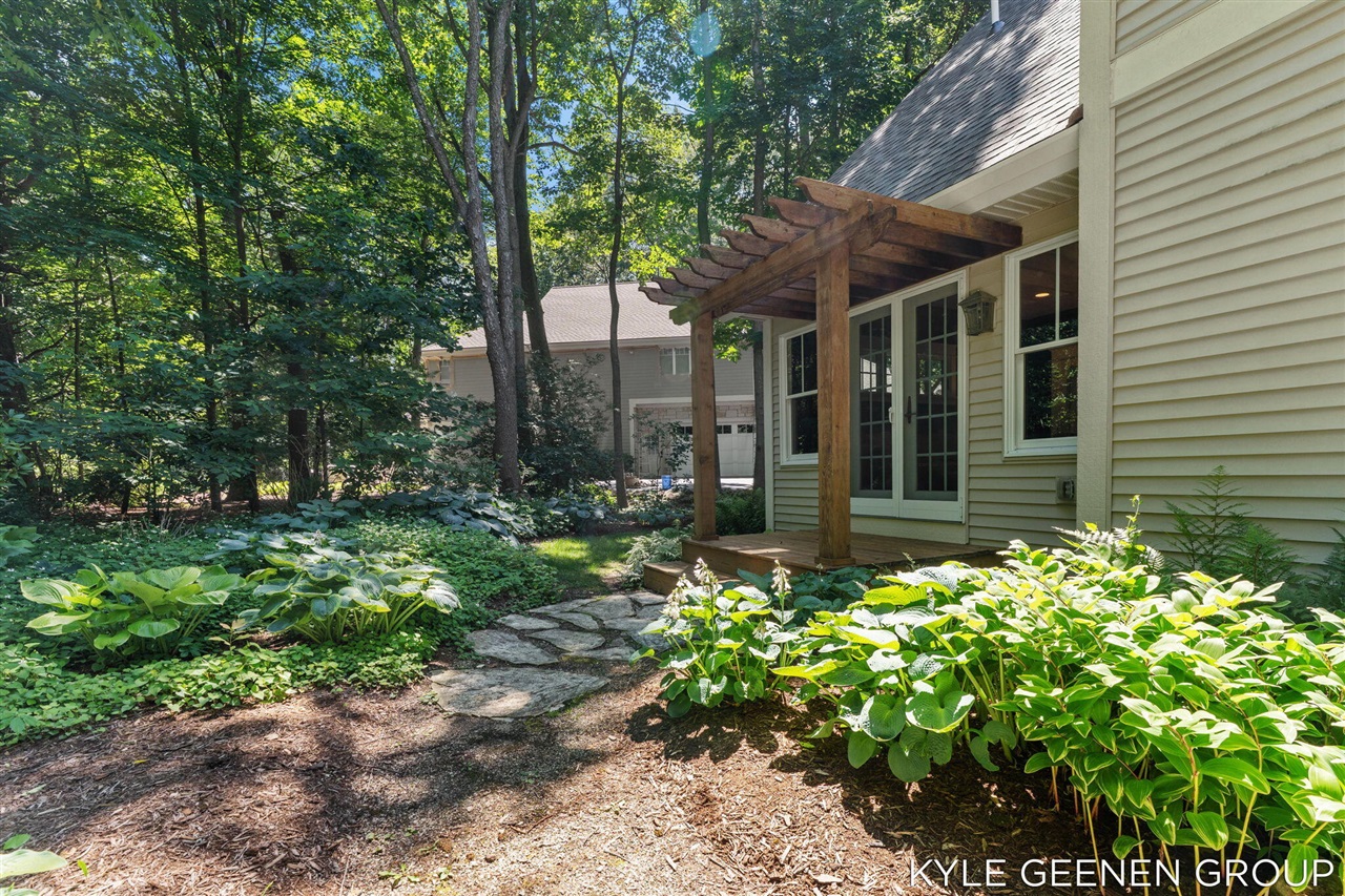 main property photo 56