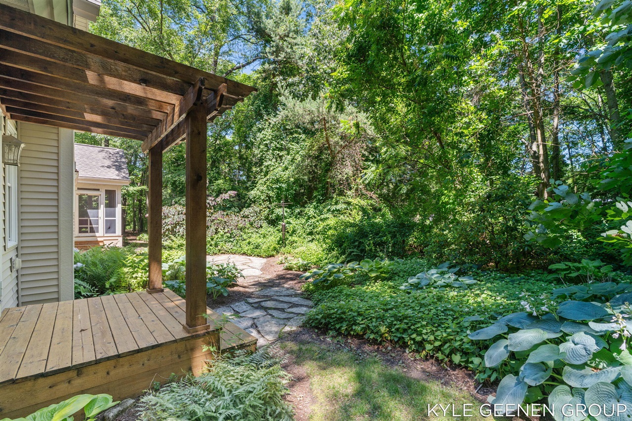 main property photo 58