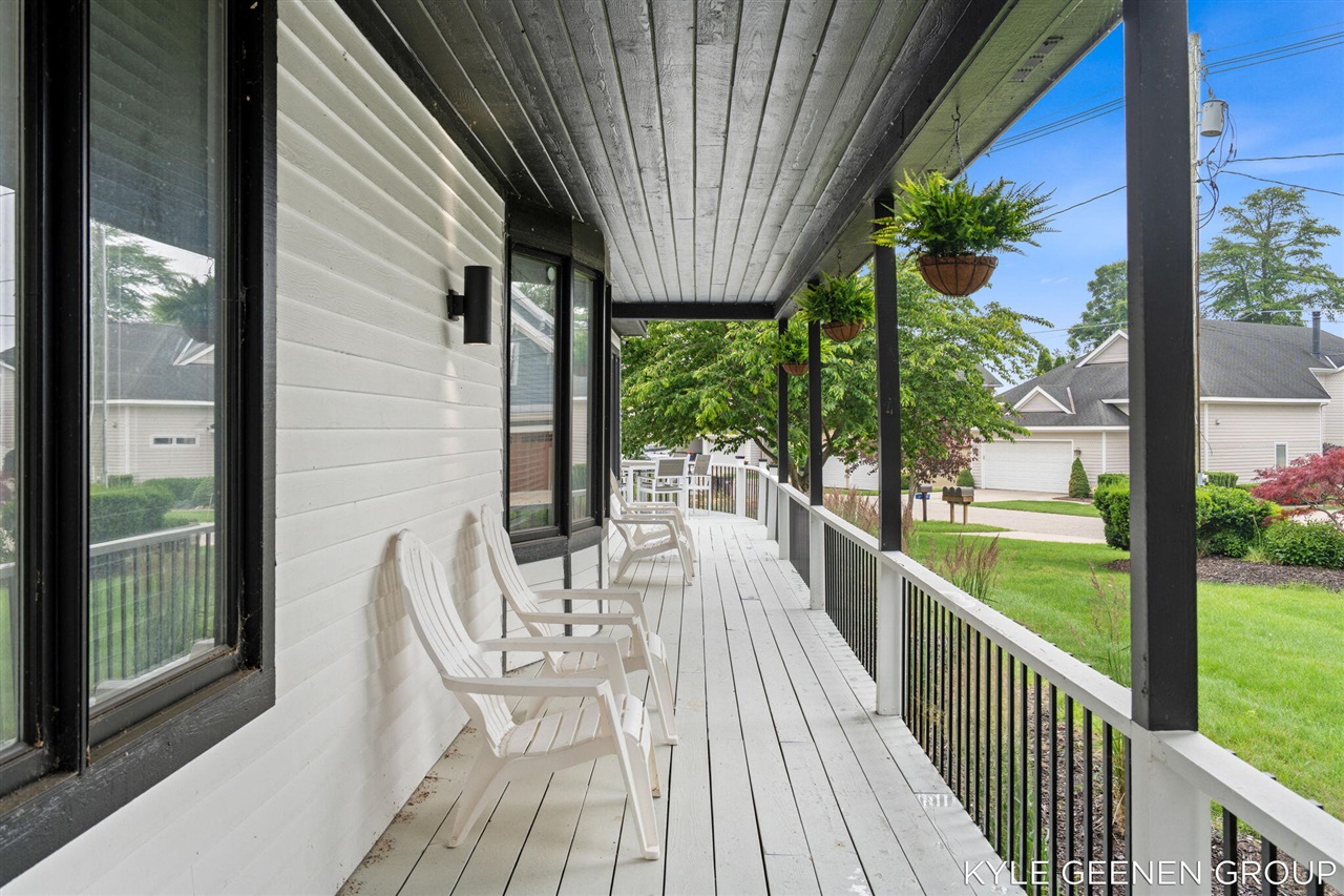 main property photo 74