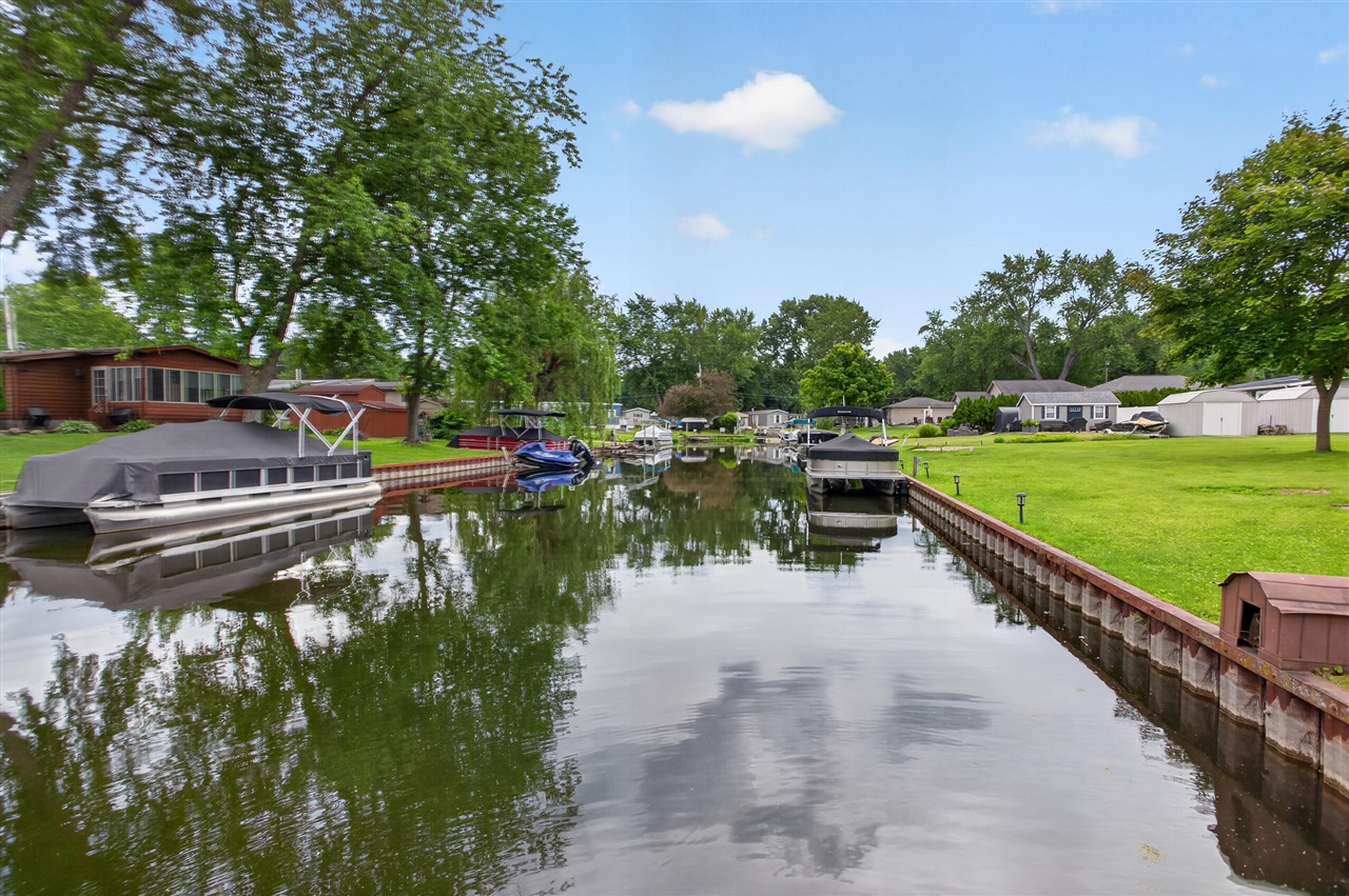 main property photo 51