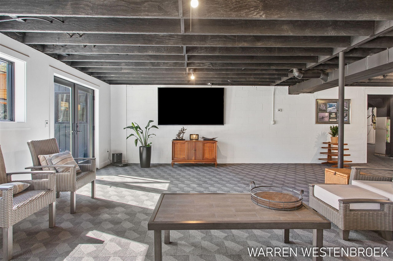 main property photo 73