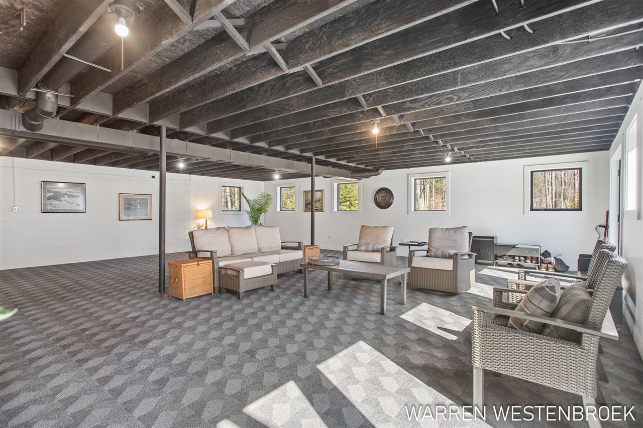main property photo 74