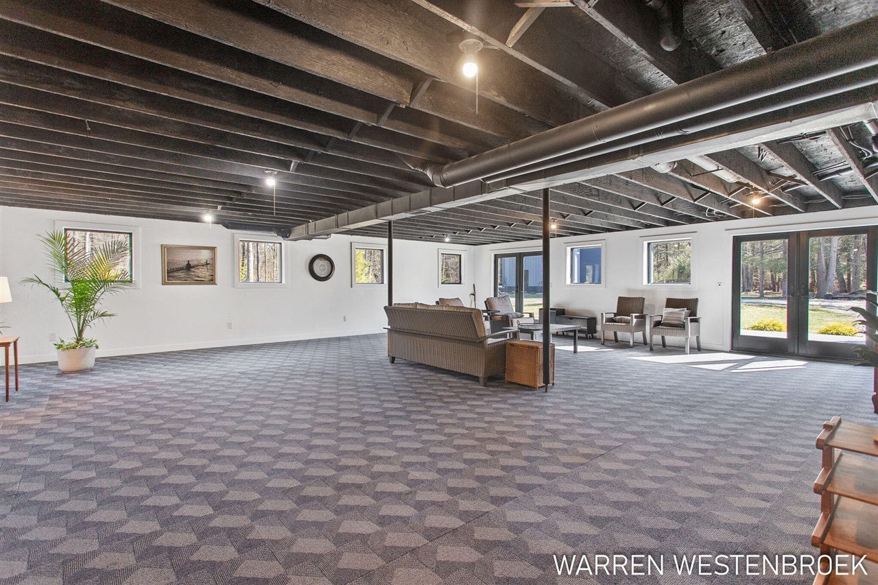 main property photo 76