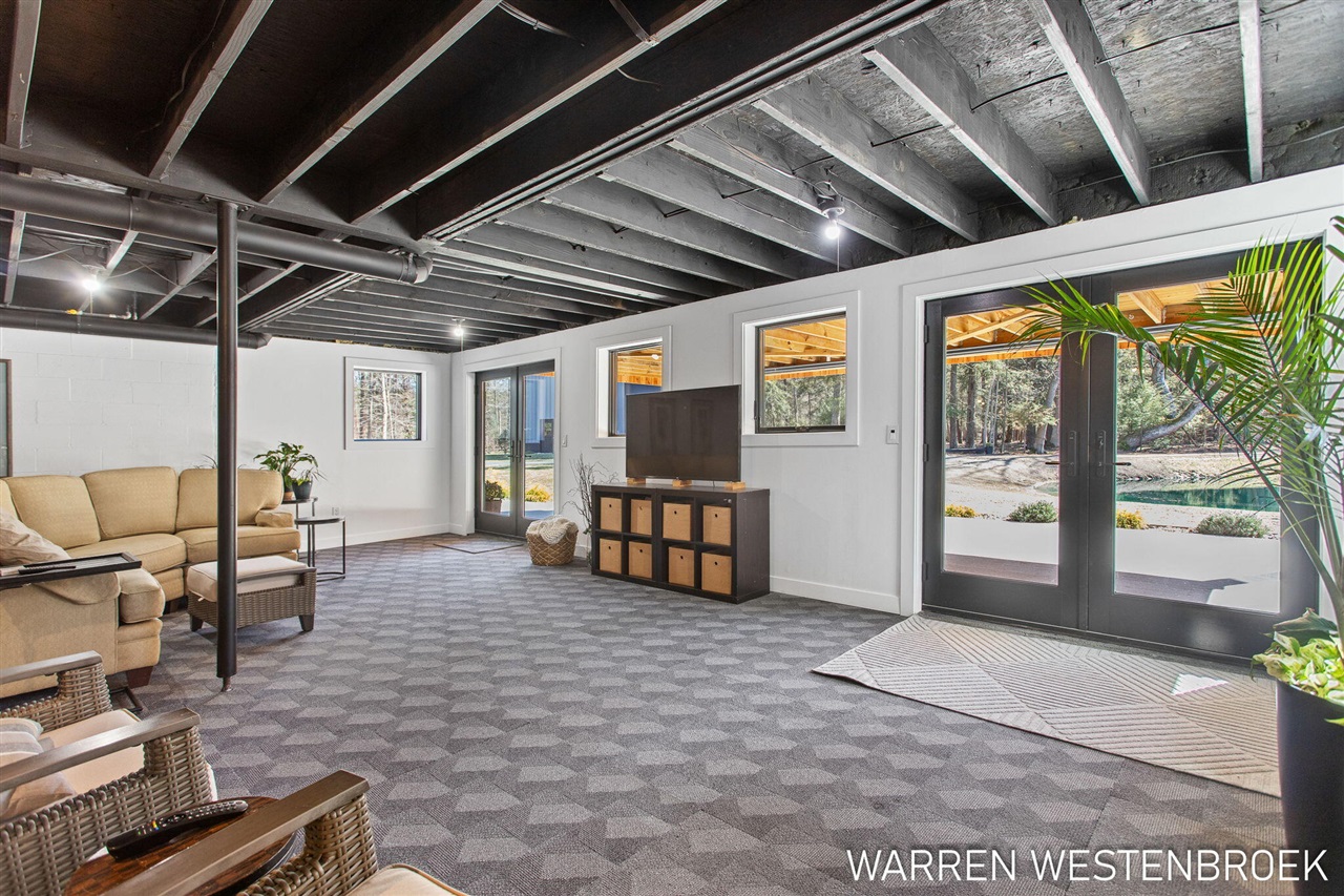 main property photo 83
