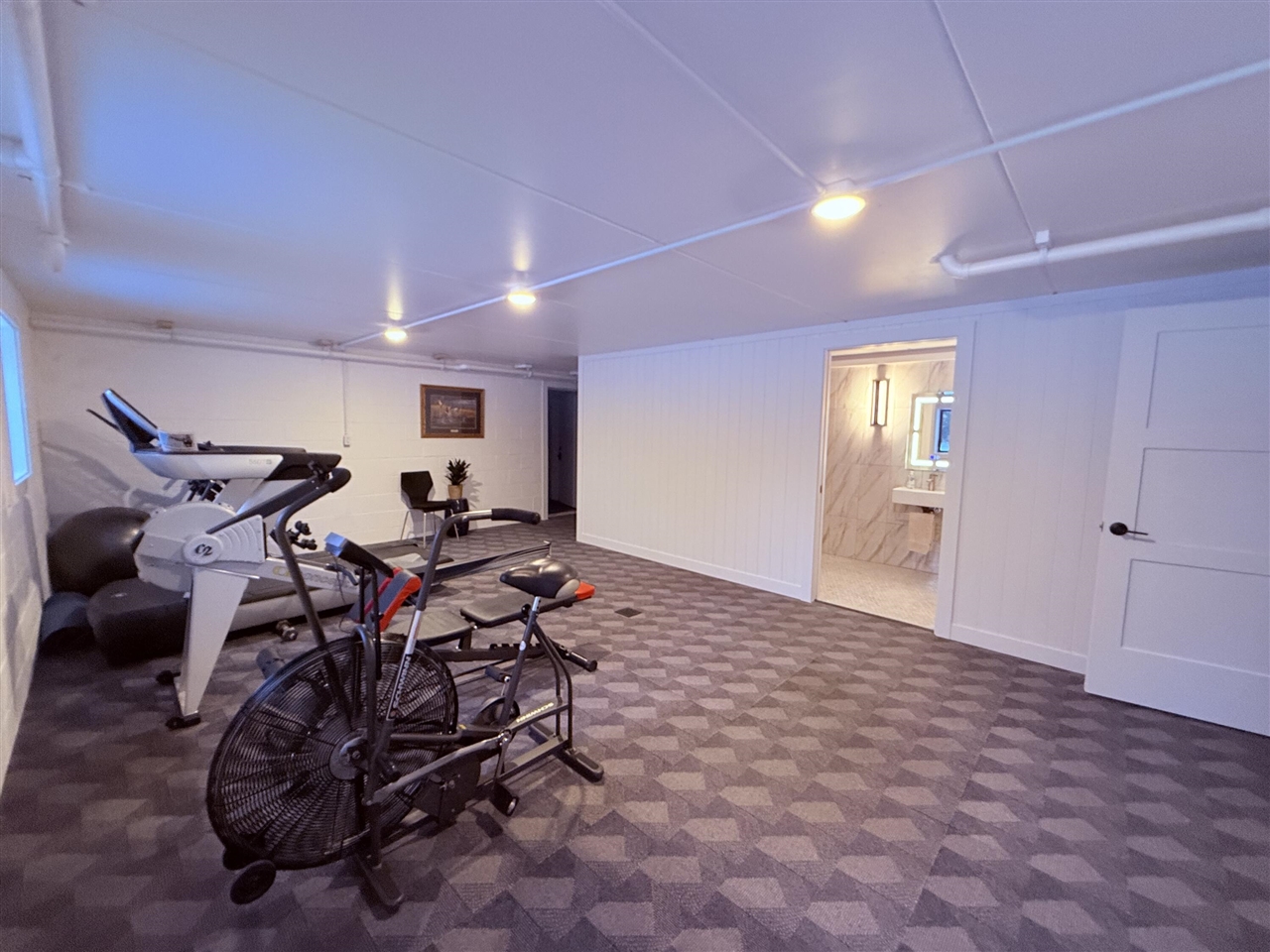main property photo 88