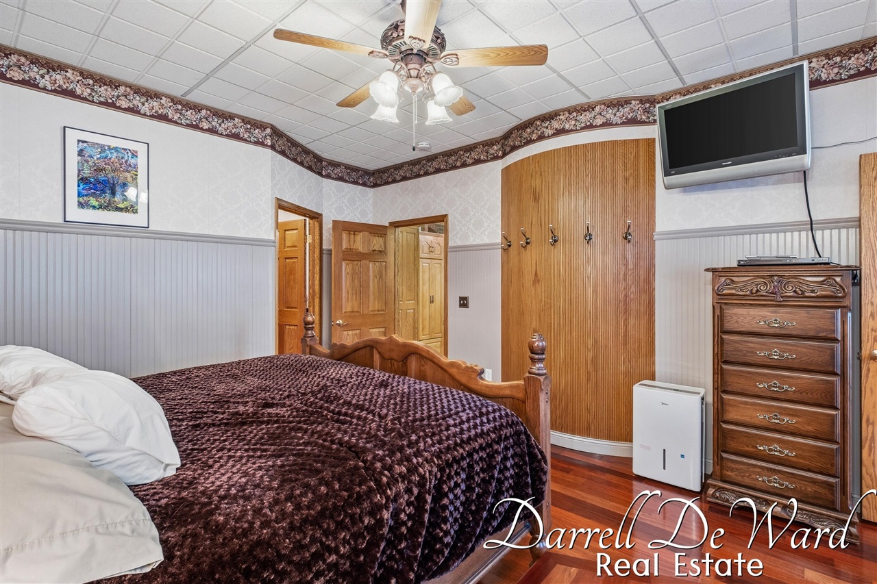 main property photo 64