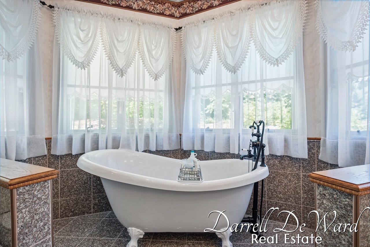 main property photo 66