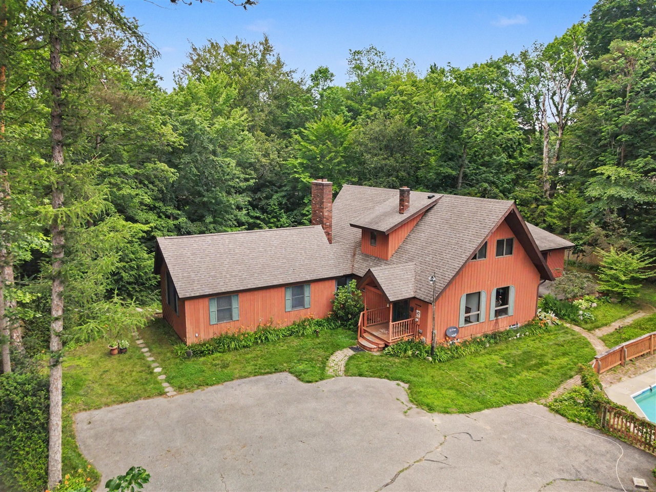 main property photo 8