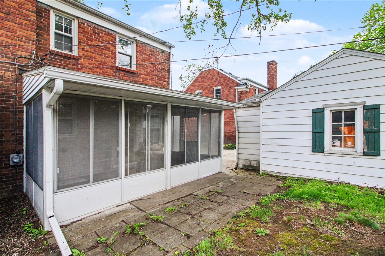 main property photo 13
