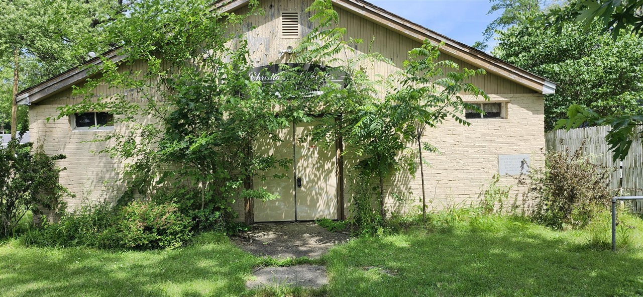 main property photo 6