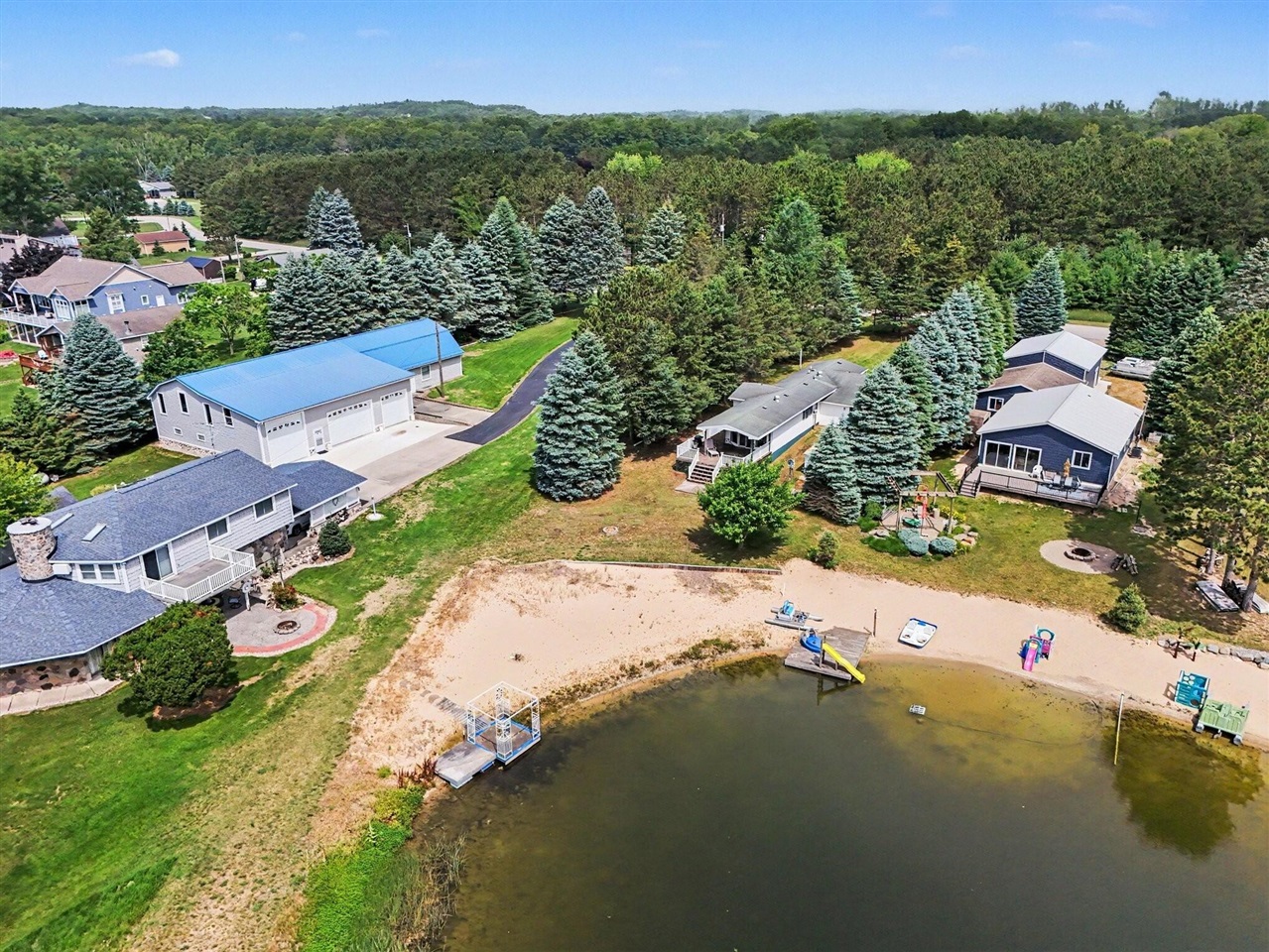 main property photo 4