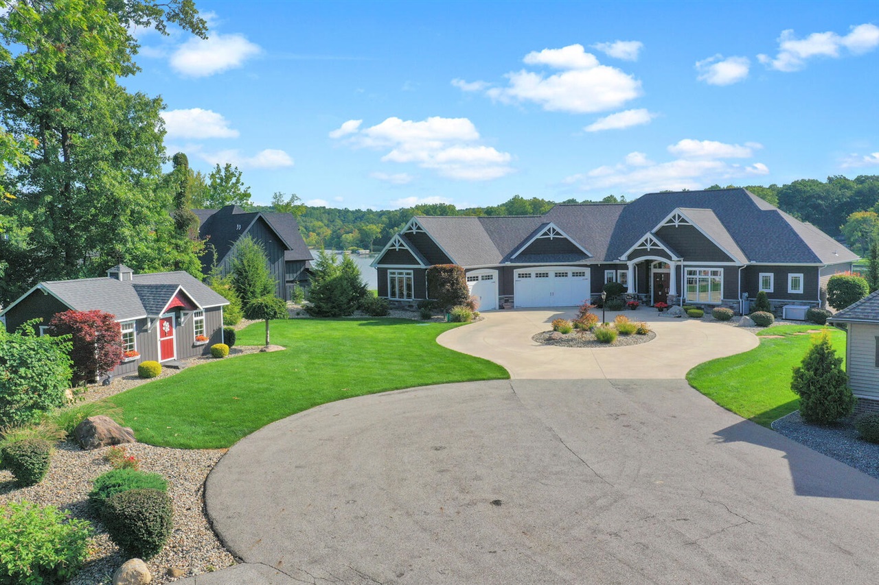 main property photo 49