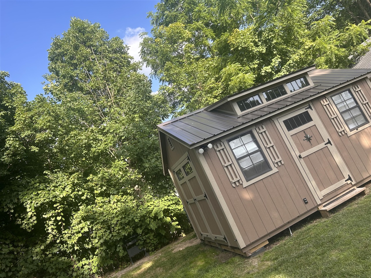 main property photo 30