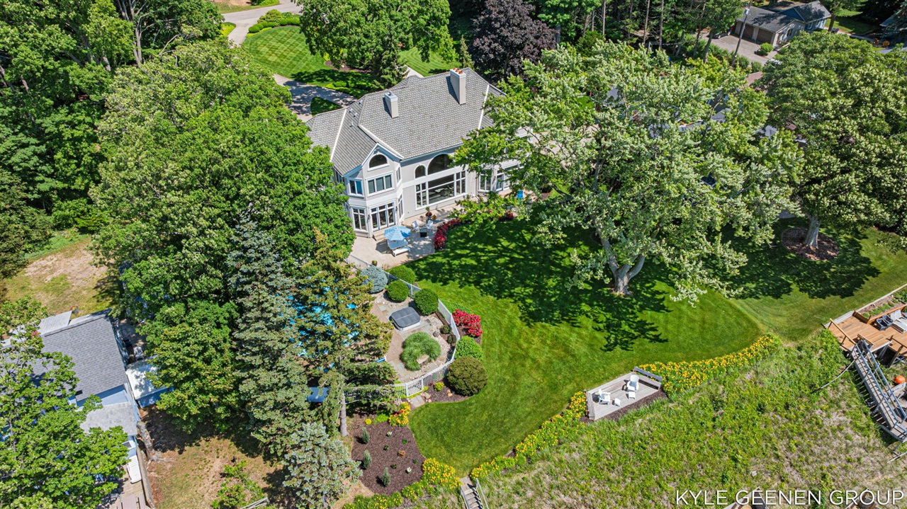 main property photo 88