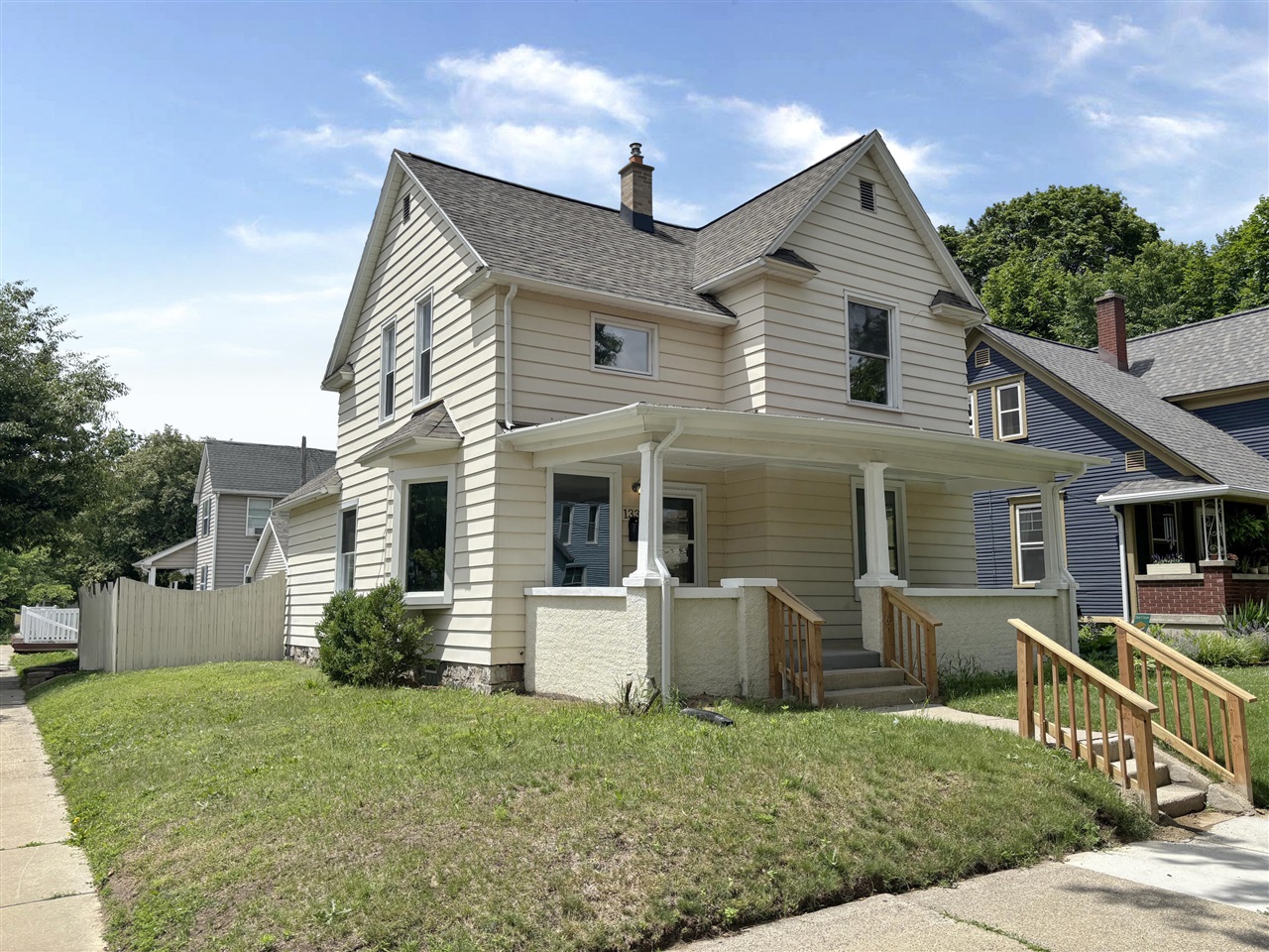 main property photo 4