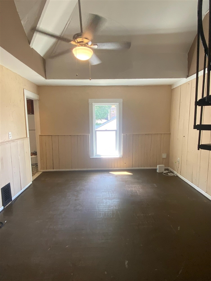 main property photo 67