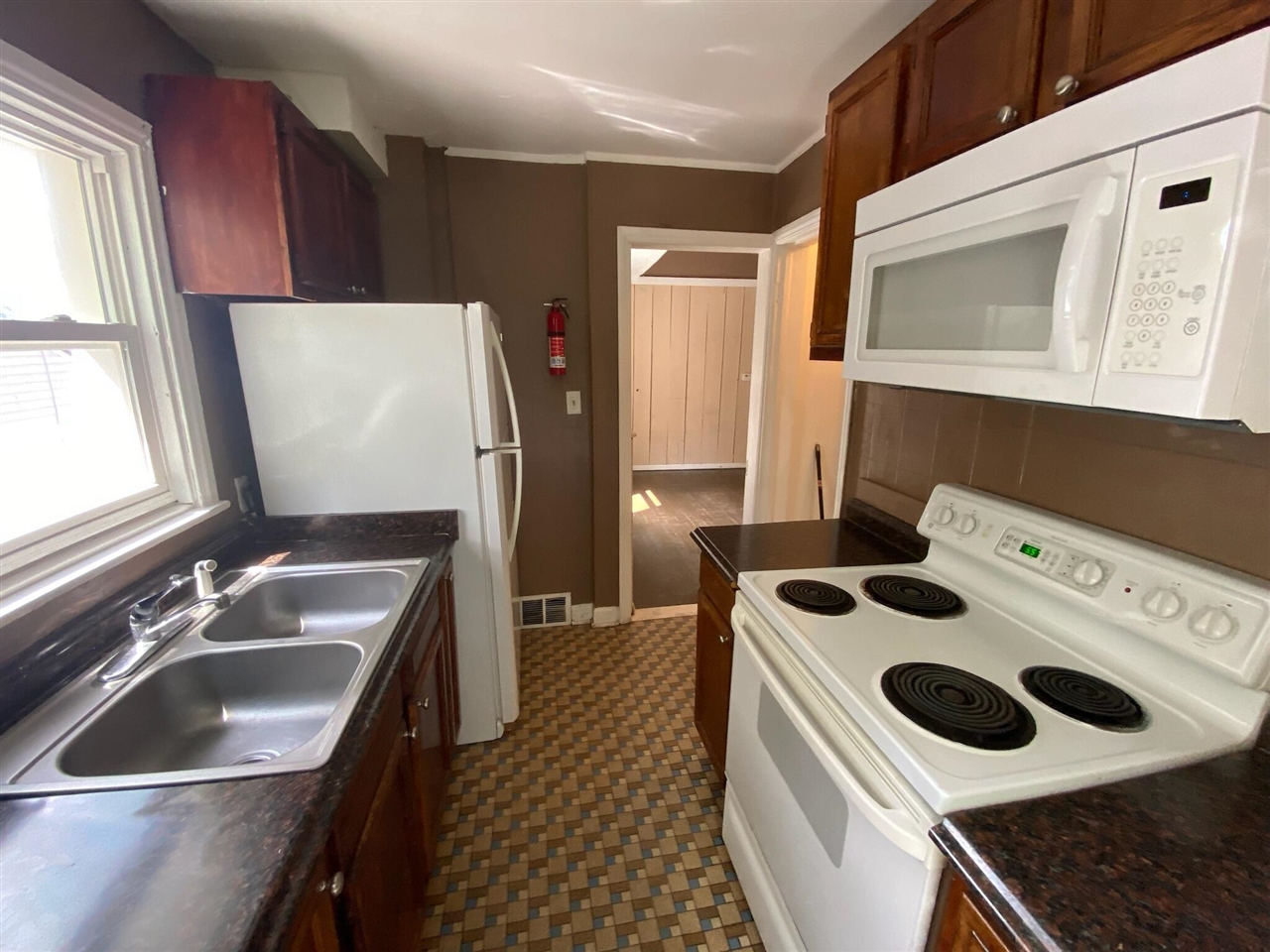 main property photo 70
